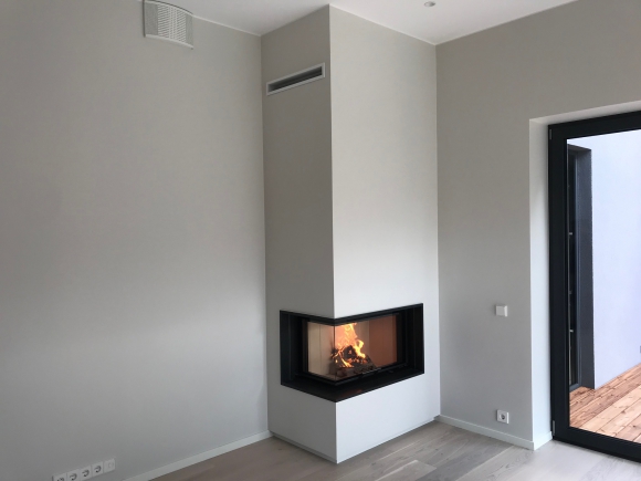 HEAT R/L 3g L 81.51.40.01(21) - конвекційна кутова камінна топка з підйомними дверцятами і цільногнутим (роздільним) склом